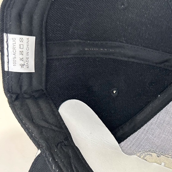 Cap, 0084, Sturgis, rally, black/red flames, 2022 - Picture 2 of 8